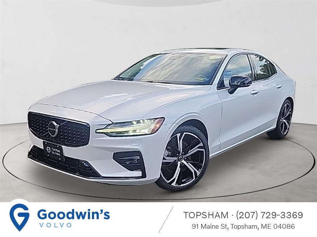 2024 Volvo S60 B5 Core Dark Theme AWD