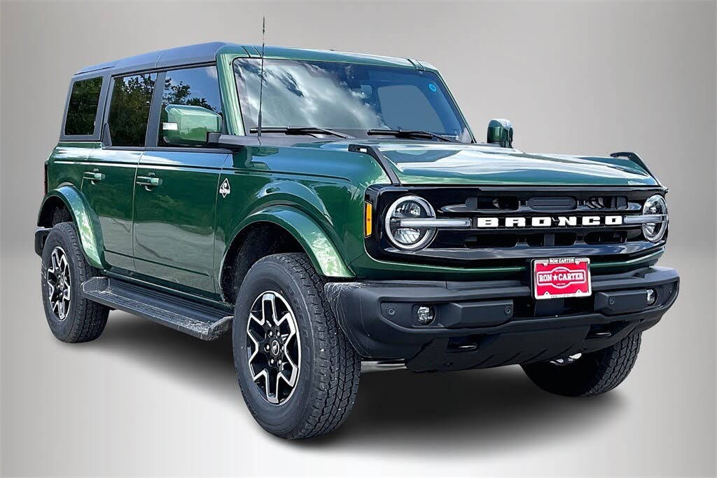 2025 Ford Bronco Outer Banks 4-Door 4WD