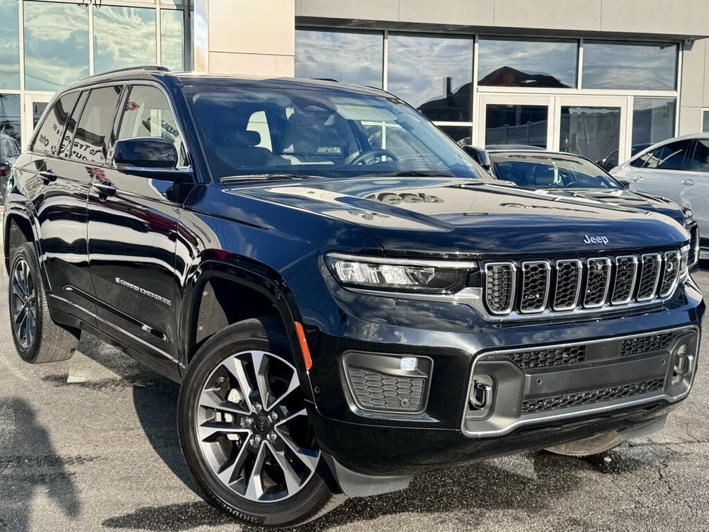 2022 Jeep Grand Cherokee Overland 4WD