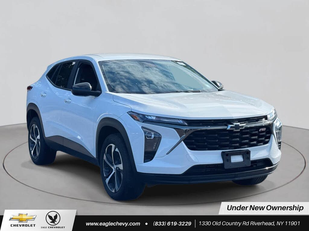 2024 Chevrolet Trax RS with 1RS FWD