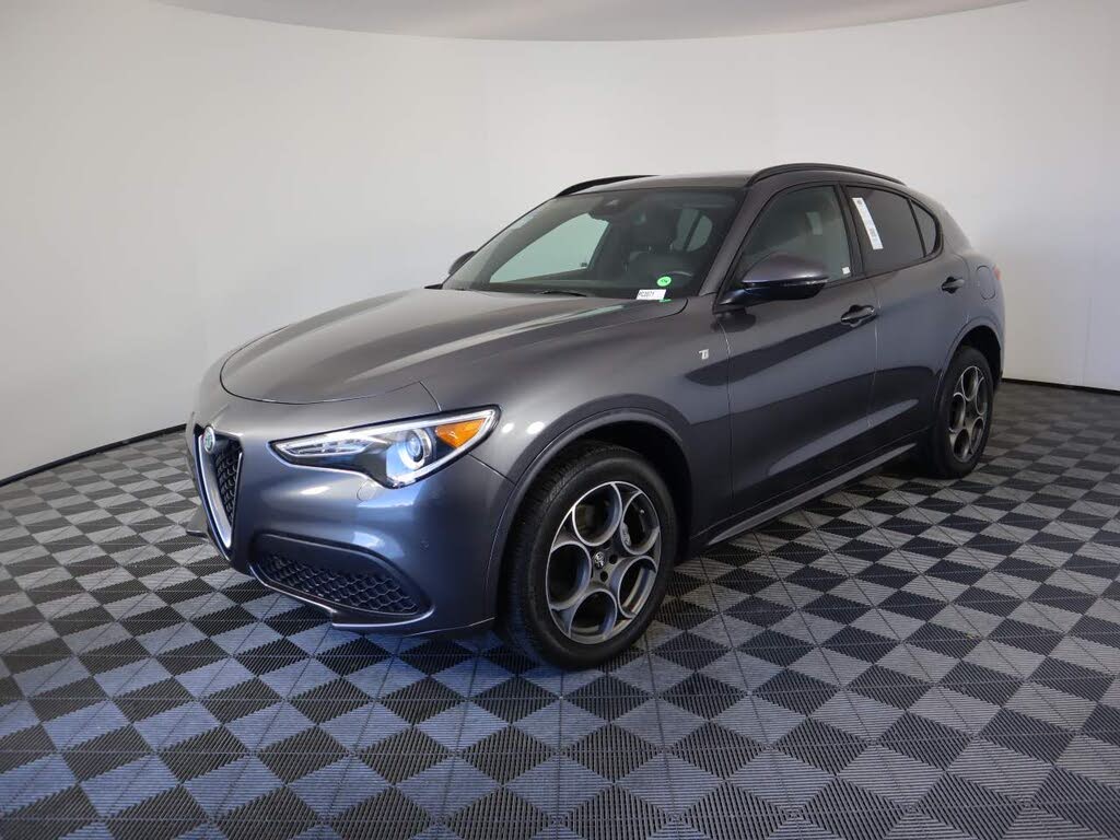 2022 Alfa Romeo Stelvio Ti AWD