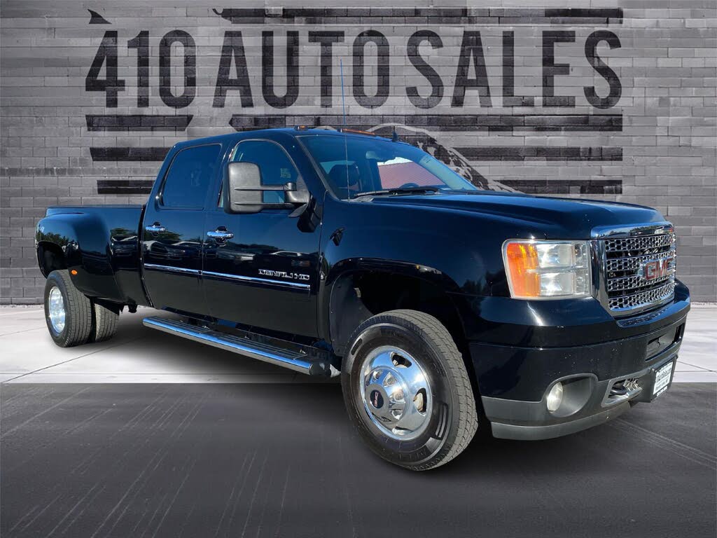 2014 GMC Sierra 3500HD Denali Crew Cab LB DRW 4WD