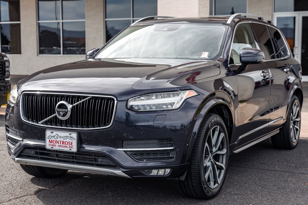 2016 Volvo XC90 T6 Momentum AWD