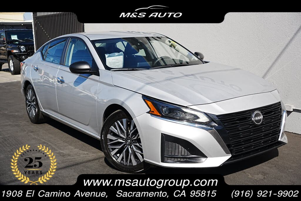 2024 Nissan Altima 2.5 SV FWD