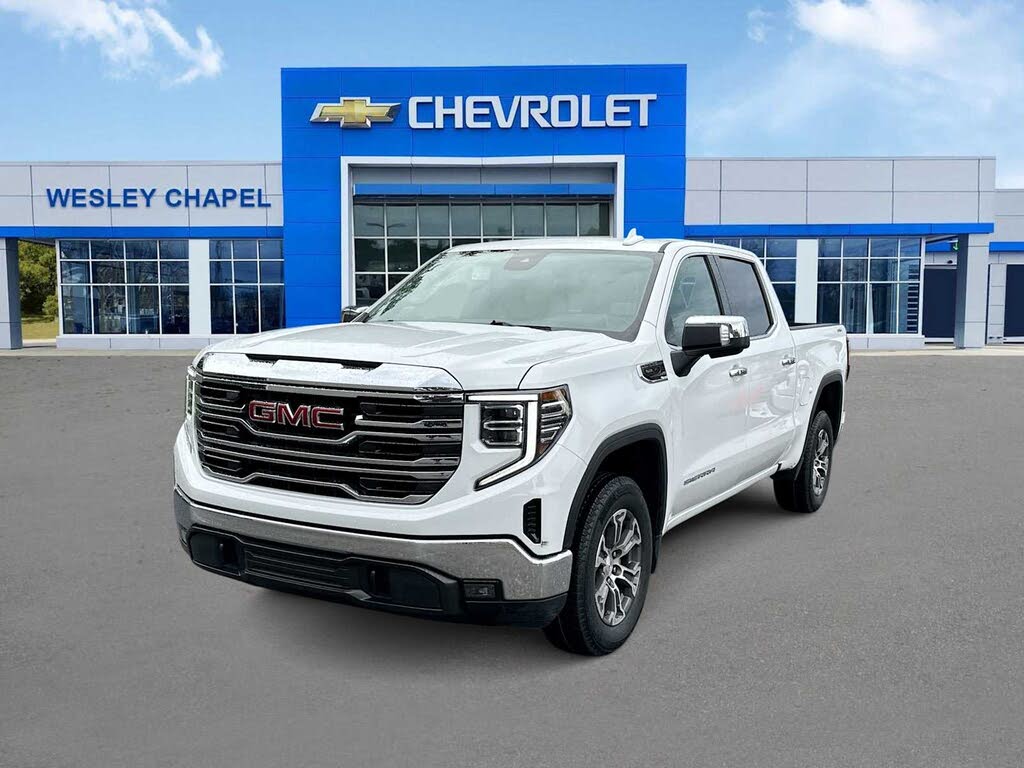 2024 GMC Sierra 1500 SLT Crew Cab 4WD