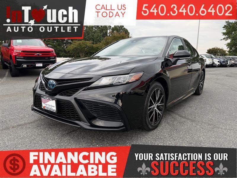 2022 Toyota Camry Hybrid SE FWD