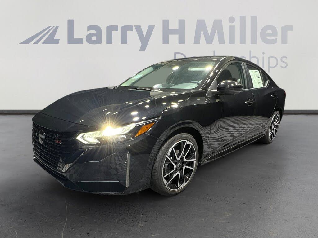2025 Nissan Sentra SR FWD