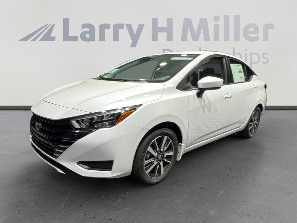 2025 Nissan Versa SV FWD