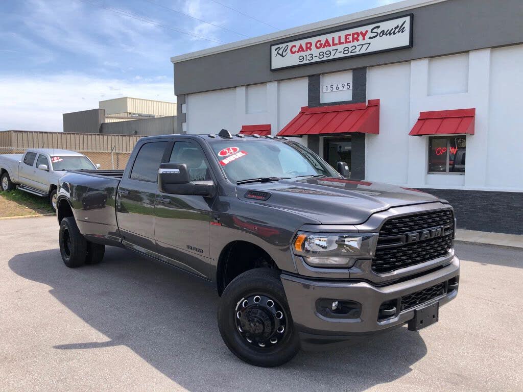 2024 RAM 3500 Big Horn Crew Cab LB DRW 4WD