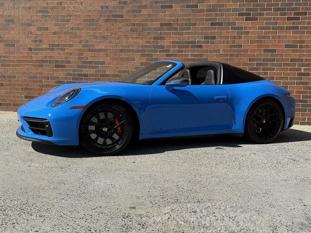2023 Porsche 911 Targa 4 GTS Cabriolet AWD