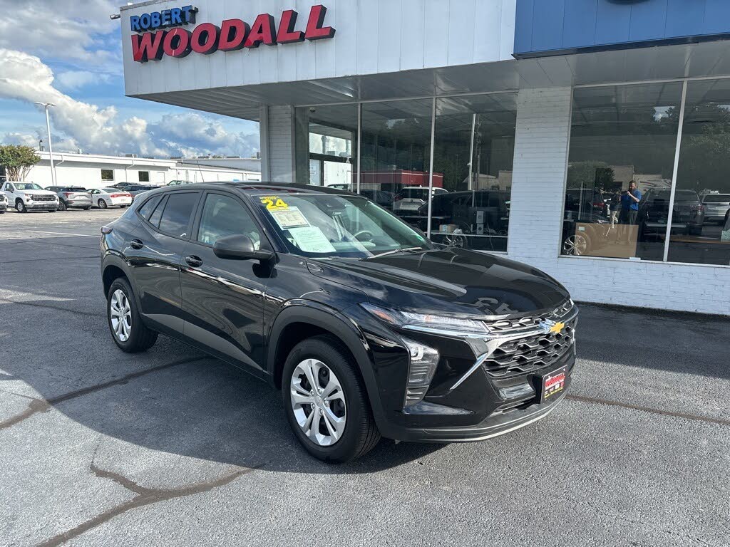 2024 Chevrolet Trax LS FWD