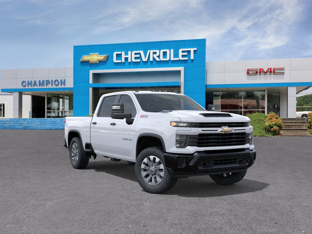2026 Chevrolet Silverado 2500HD Custom Crew Cab 4WD