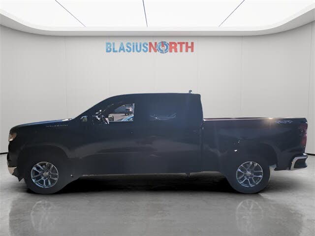 2022 Chevrolet Silverado 1500 LT Crew Cab 4WD