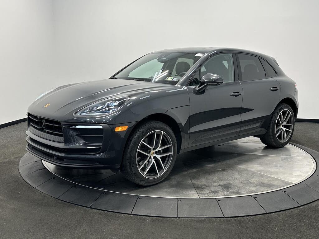 2025 Porsche Macan AWD