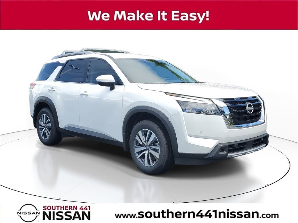 2025 Nissan Pathfinder SL FWD
