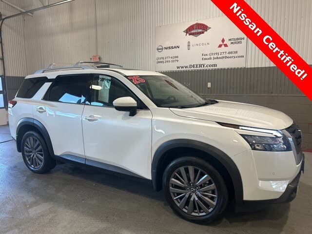 2025 Nissan Pathfinder SL 4WD