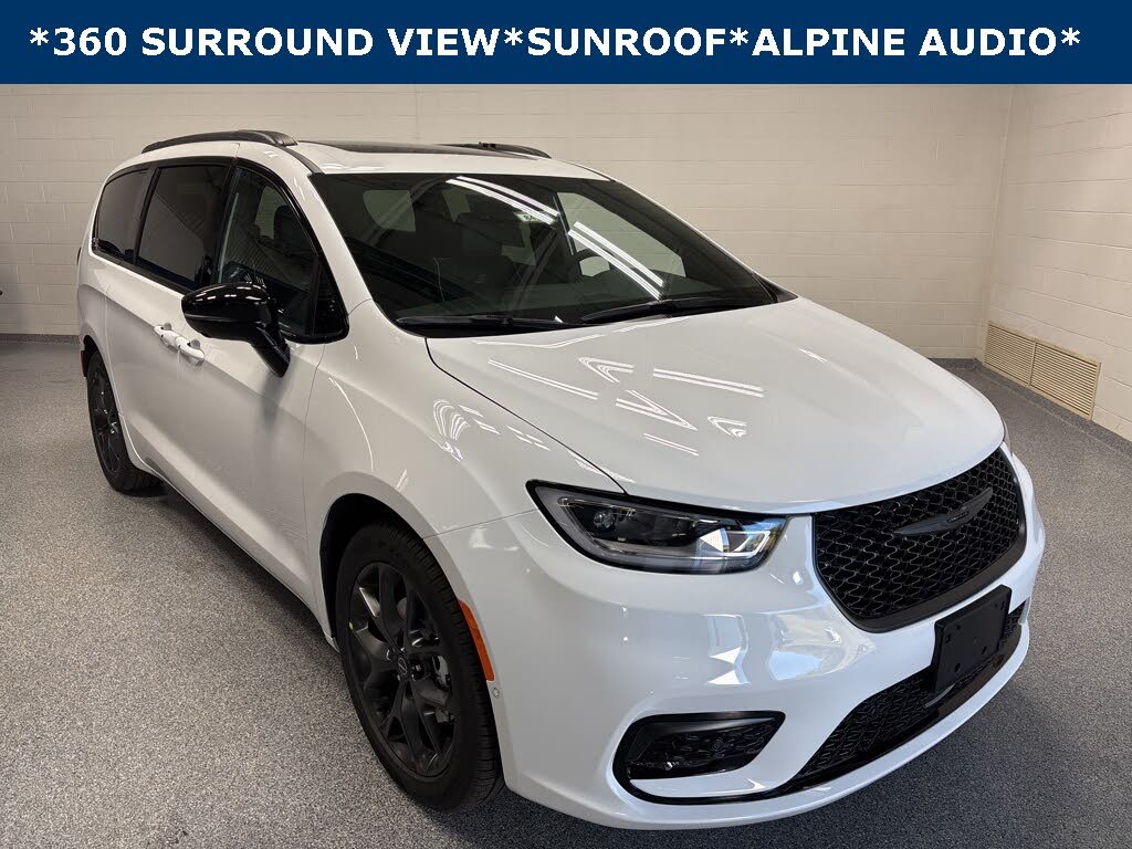 2026 Chrysler Pacifica Limited FWD