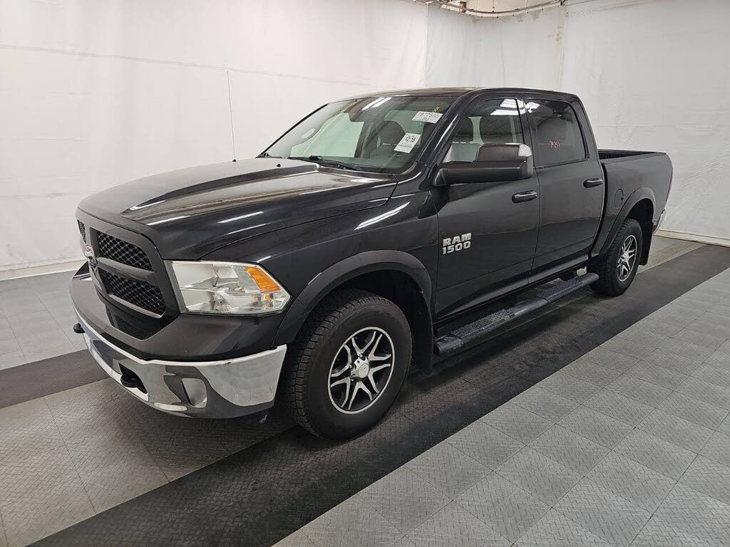 2017 RAM 1500 SLT Crew Cab 4WD