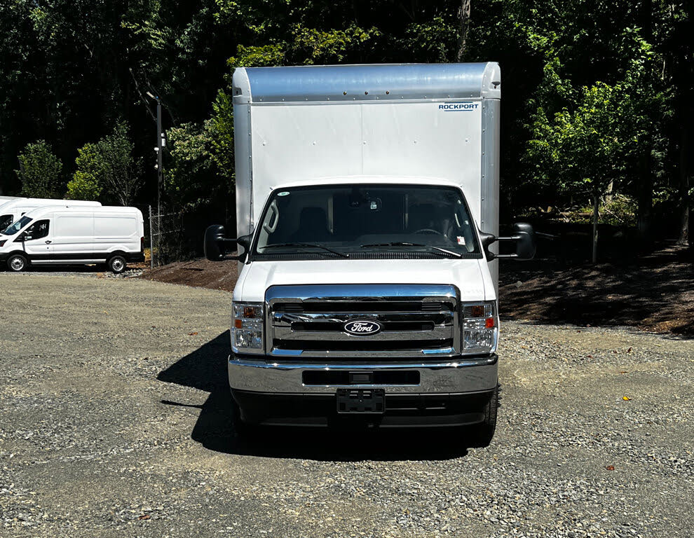 2026 Ford E-Series Chassis E-450 SD Cutaway 158 DRW RWD