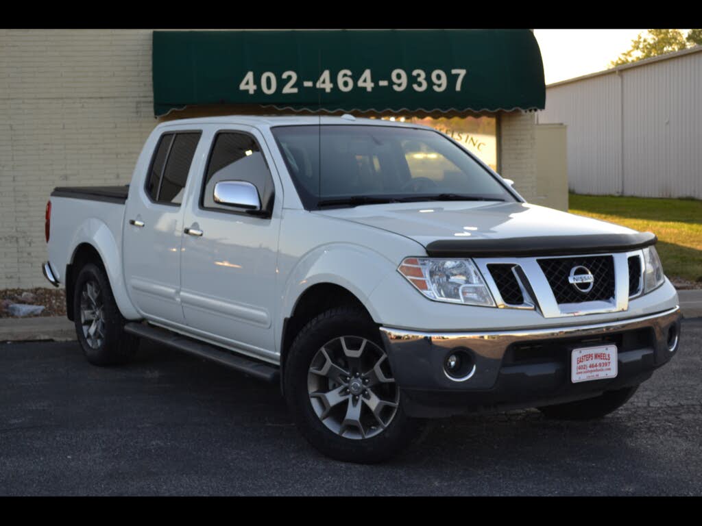 2017 Nissan Frontier PRO-4X Crew Cab 4WD