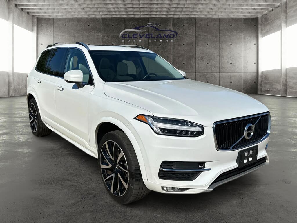 2019 Volvo XC90 T6 Momentum AWD