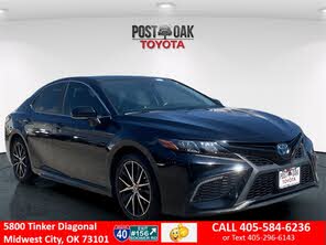 Toyota Camry Hybrid SE FWD