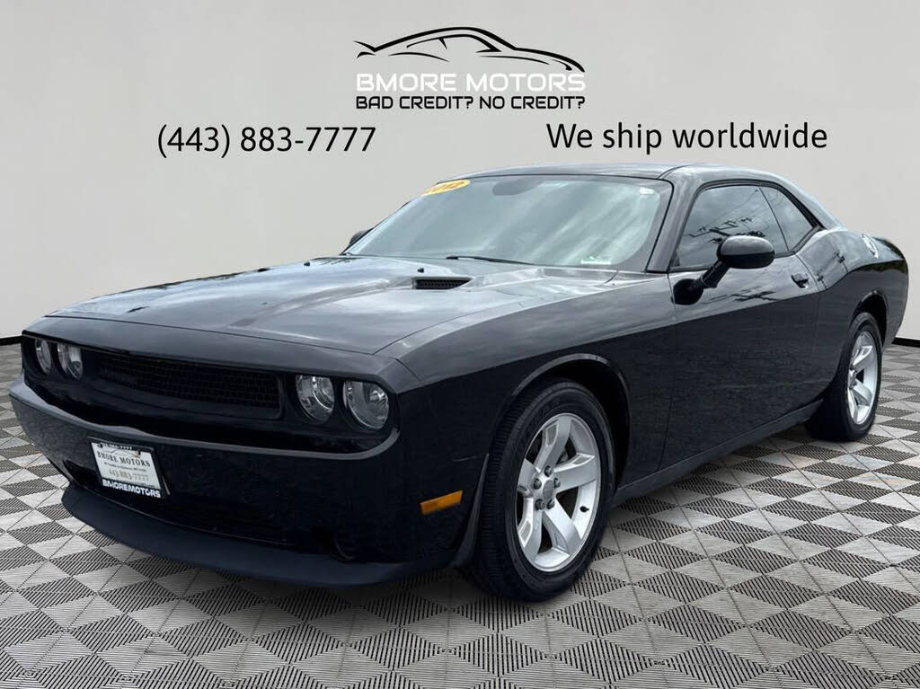 2012 Dodge Challenger SXT Plus RWD