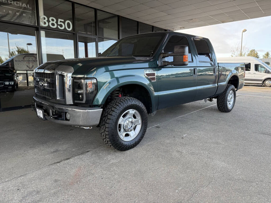 2010 Ford F-350 Super Duty Lariat Crew Cab 4WD