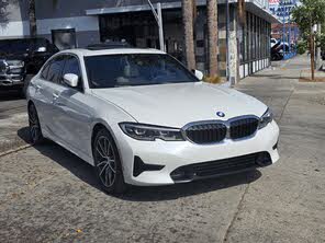 BMW 3 Series 330i Sedan RWD