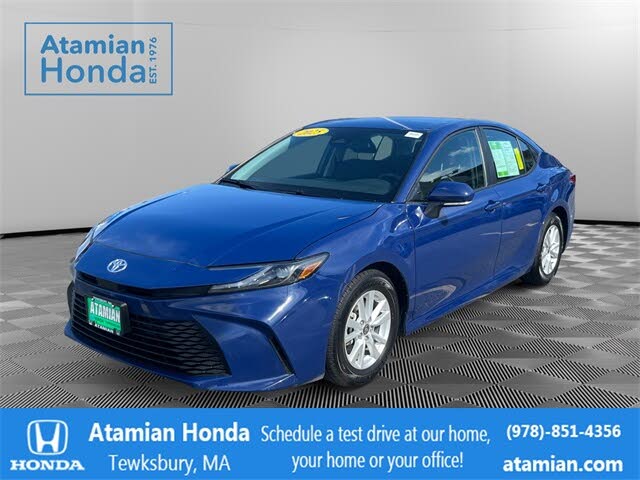2025 Toyota Camry LE FWD