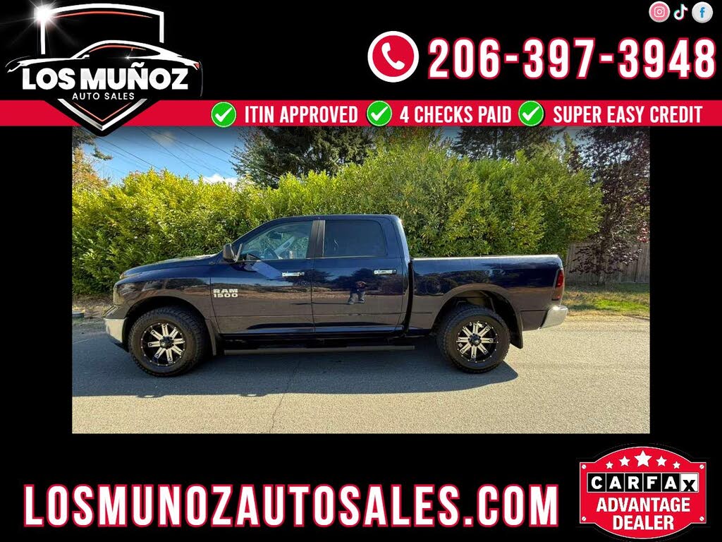 2016 RAM 1500 SLT Crew Cab 4WD