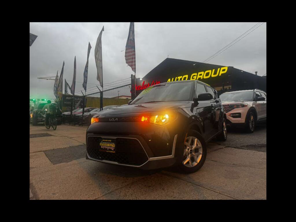 2023 Kia Soul LX FWD