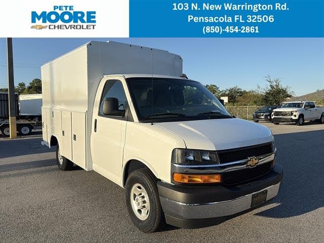 2025 Chevrolet Express Chassis 3500 Cutaway 139