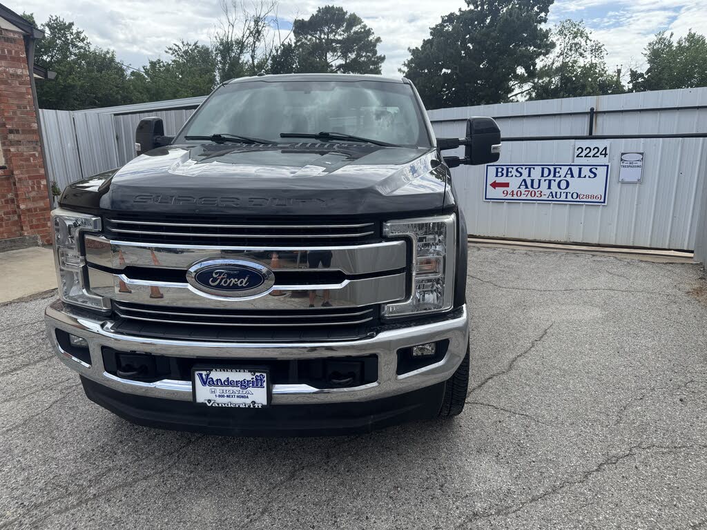 2018 Ford F-250 Super Duty Lariat Crew Cab 4WD