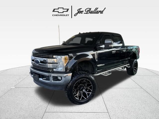 2019 Ford F-250 Super Duty Lariat Crew Cab 4WD
