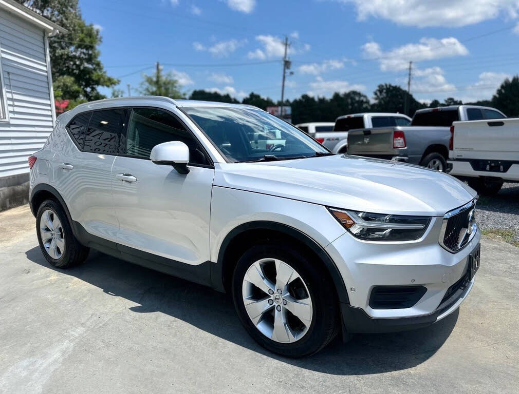 2019 Volvo XC40 T5 Momentum AWD