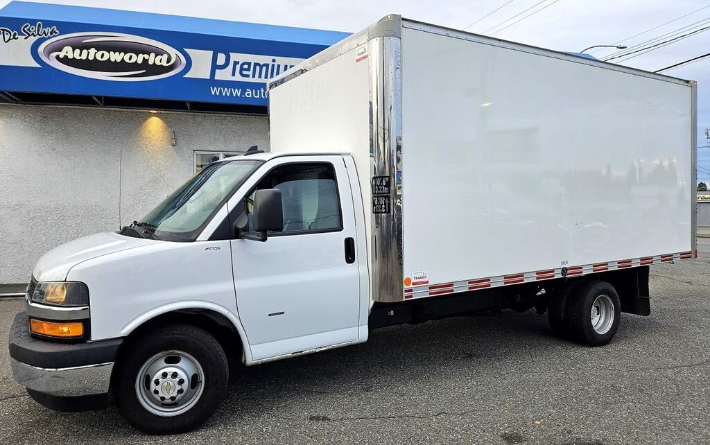 2019 Chevrolet Express Chassis 3500 177 Cutaway RWD