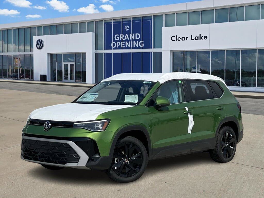 2025 Volkswagen Taos SE FWD