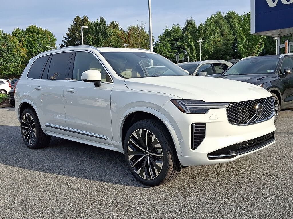 2026 Volvo XC90 B6 Plus 6-Passenger AWD