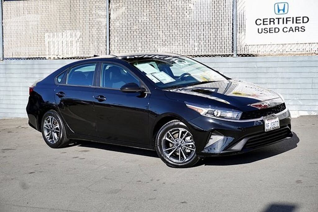 2023 Kia Forte LXS FWD