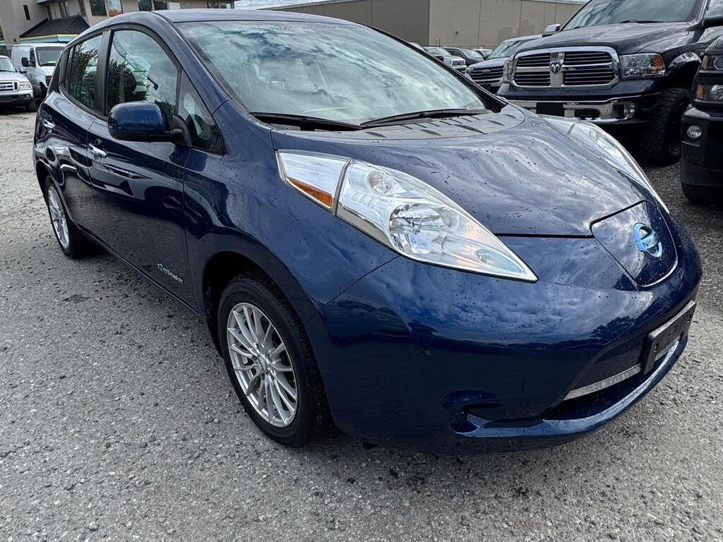 2016 Nissan LEAF SV