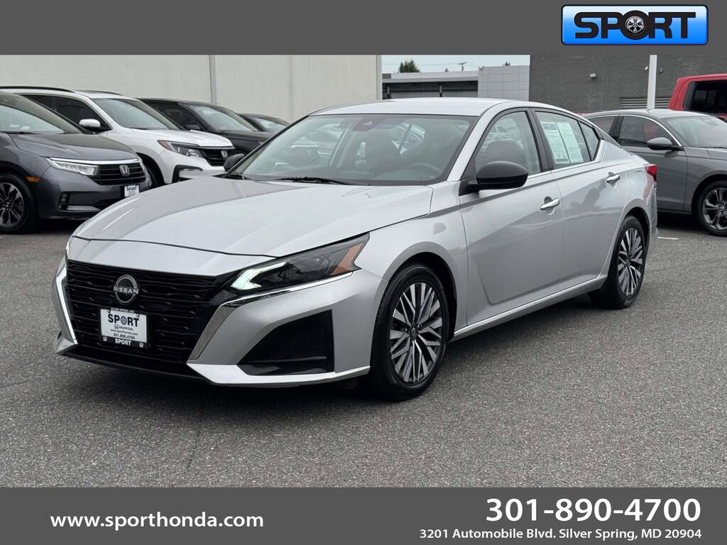 2024 Nissan Altima 2.5 SV FWD