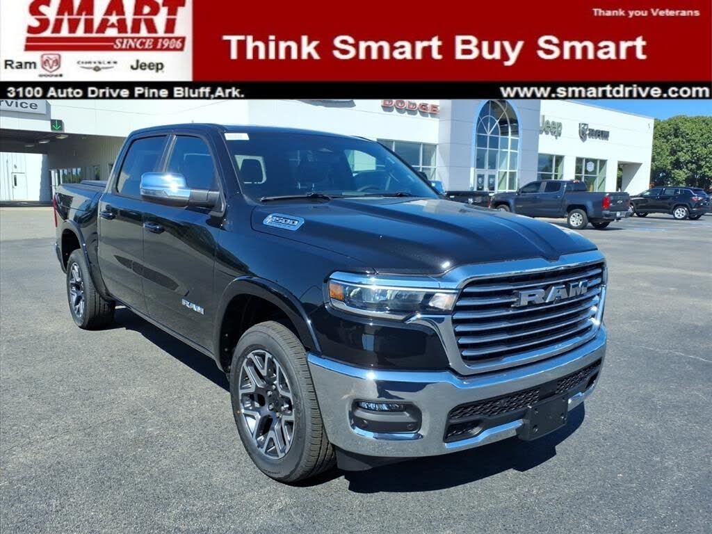 2026 RAM 1500 Laramie Crew Cab 4WD