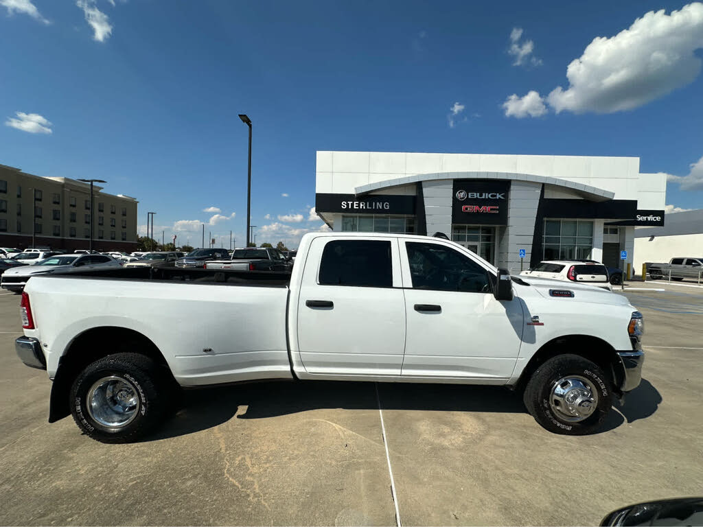 2024 RAM 3500 Tradesman Crew Cab LB DRW 4WD