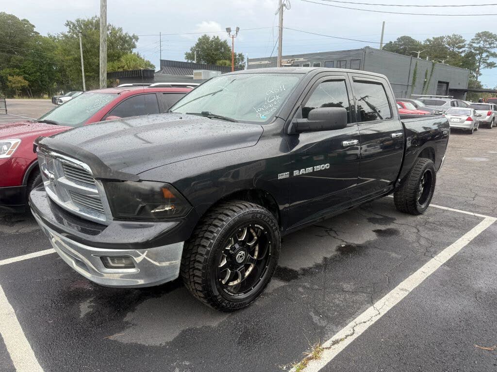 2011 RAM 1500 SLT Crew Cab