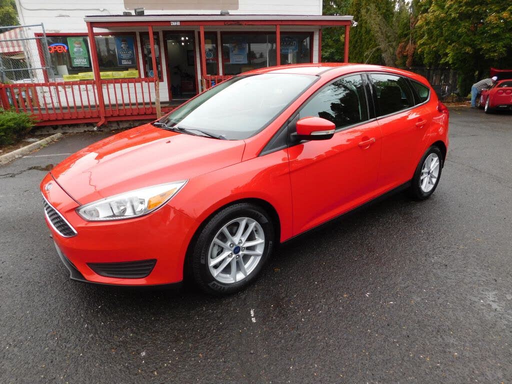 2017 Ford Focus SE Hatchback