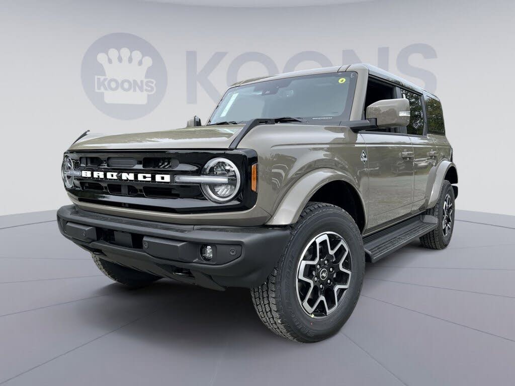 2025 Ford Bronco Outer Banks 4-Door 4WD