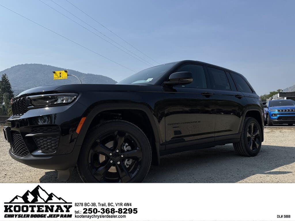 2025 Jeep Grand Cherokee Altitude 4WD