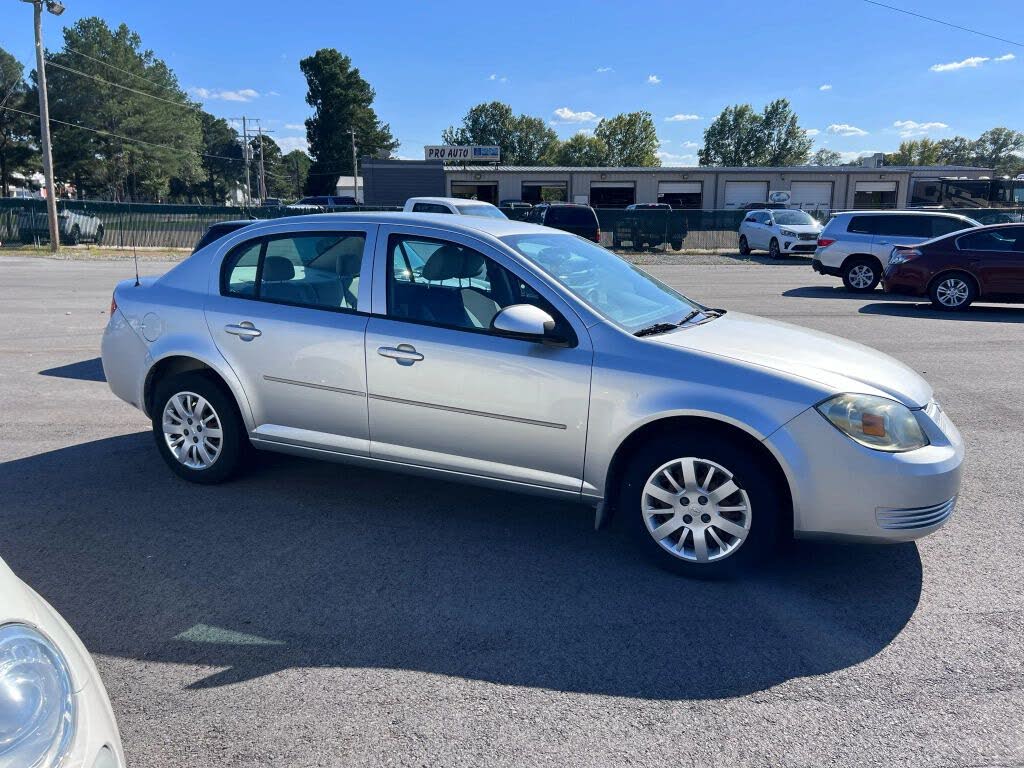 2010 Chevrolet Cobalt 1LT Sedan FWD