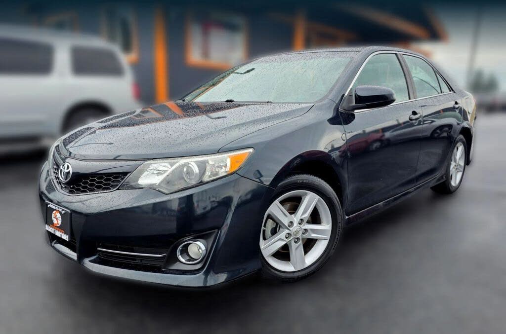 2013 Toyota Camry SE